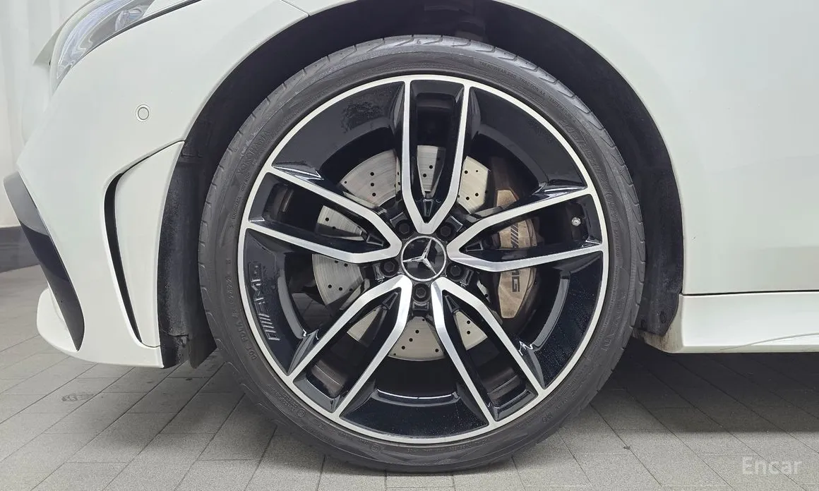 Фото 5 - Mercedes-Benz CLS-Class