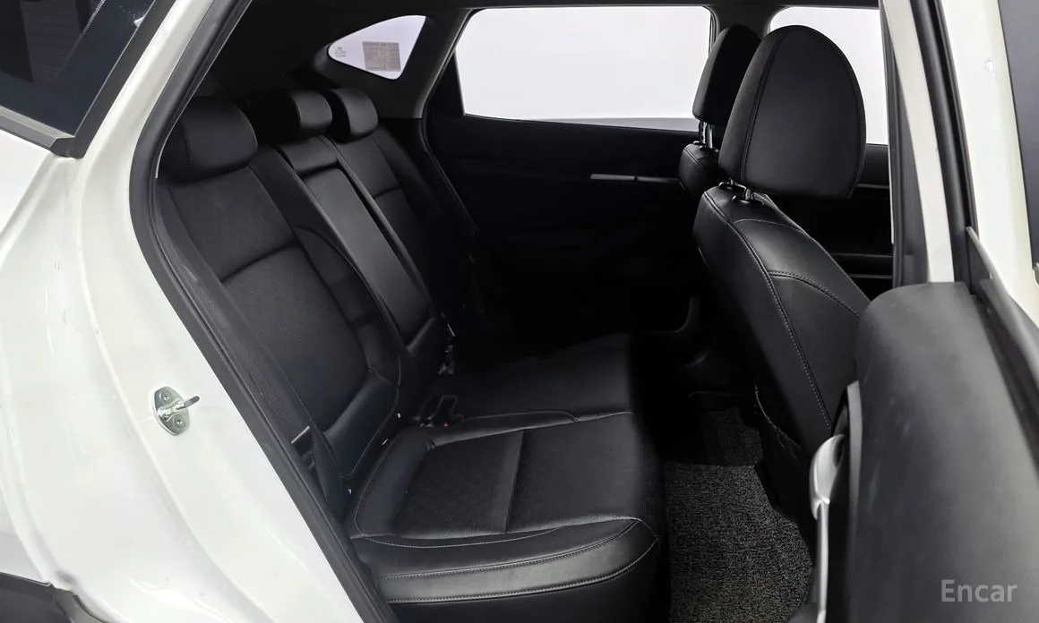 Фото 12 - Kia Seltos