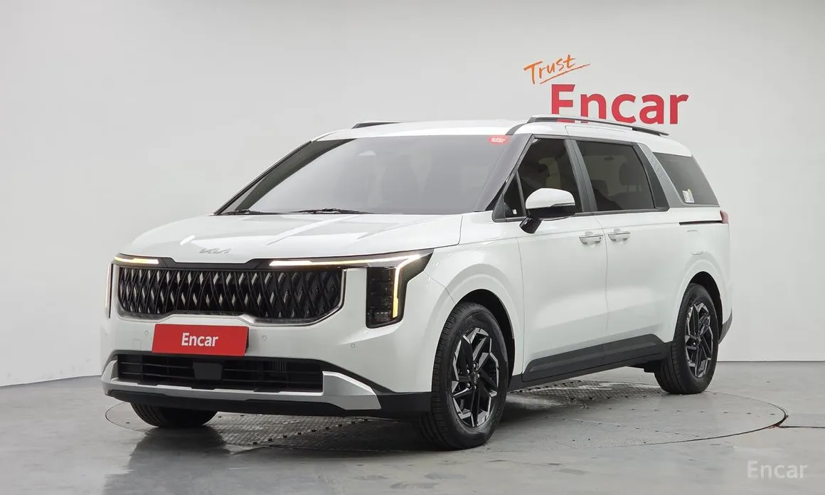 Фото 1 - Kia Carnival