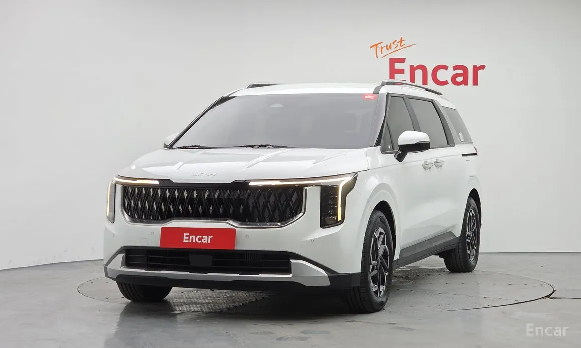 Фото 3 - Kia Carnival