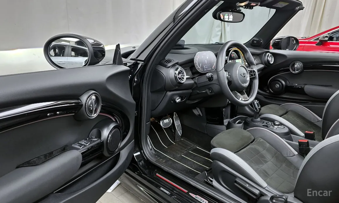 Фото 10 - Mini Cooper Convertible