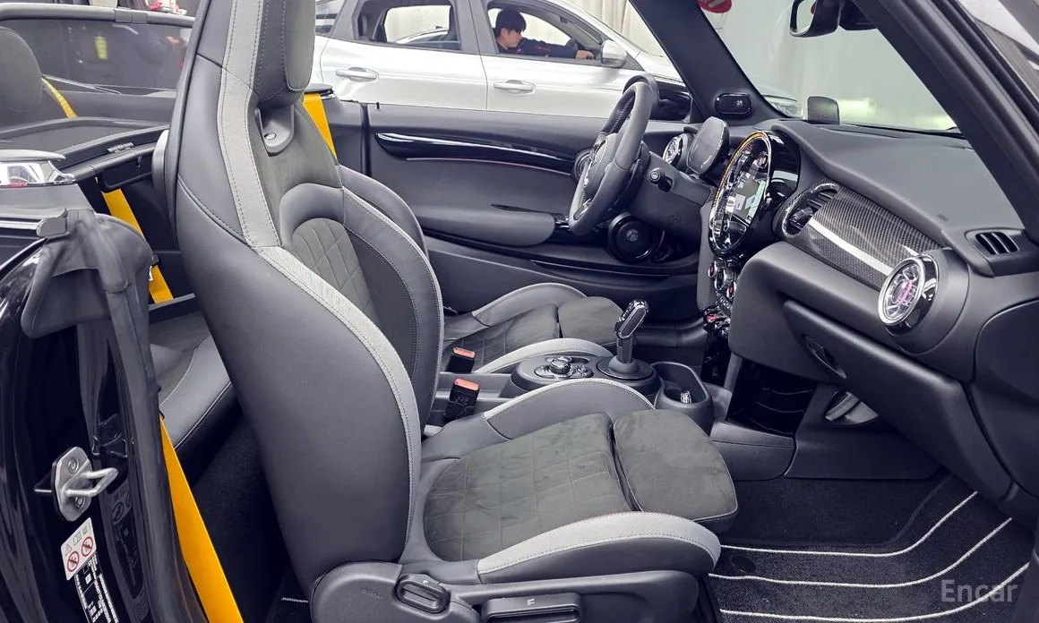 Фото 11 - Mini Cooper Convertible