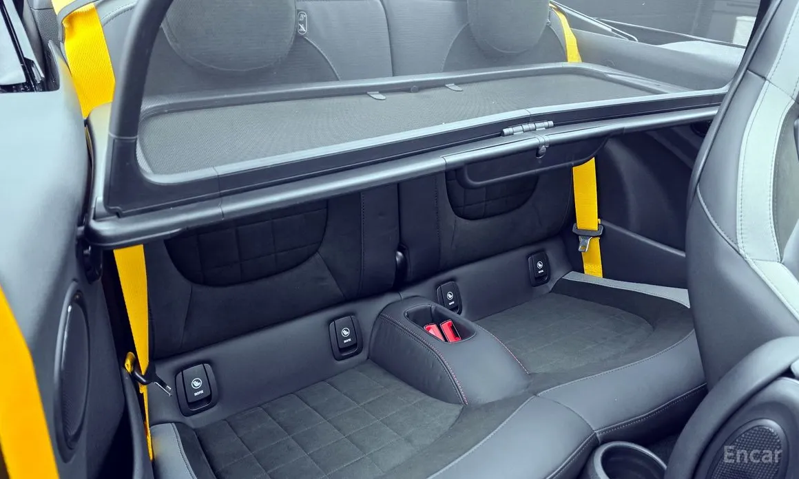 Фото 12 - Mini Cooper Convertible