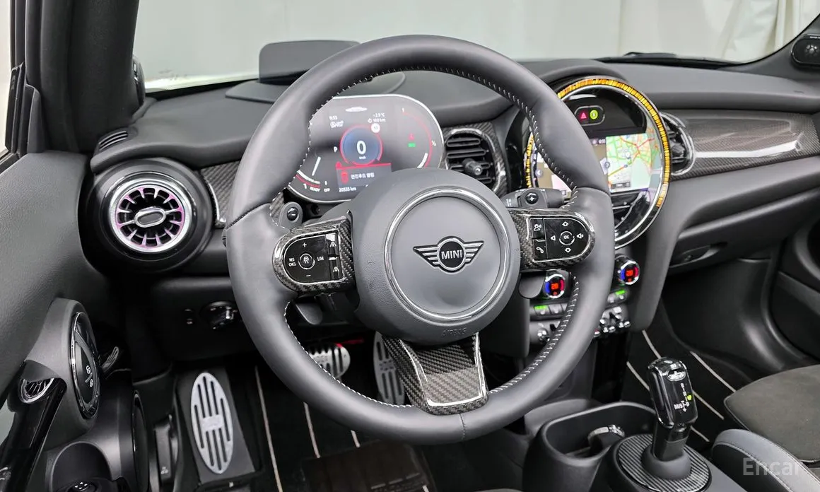 Фото 13 - Mini Cooper Convertible