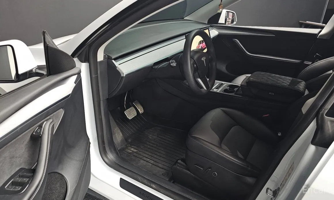 Фото 11 - Tesla Model Y