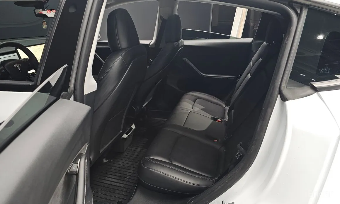 Фото 12 - Tesla Model Y