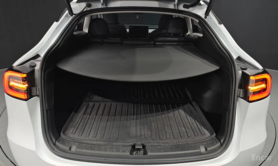 Фото 20 - Tesla Model Y