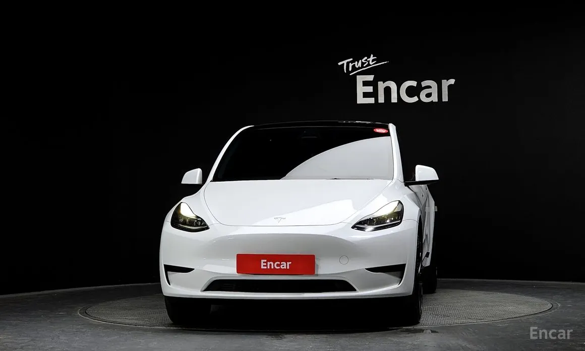 Фото 3 - Tesla Model Y