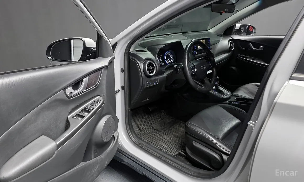 Фото 10 - Hyundai Kona