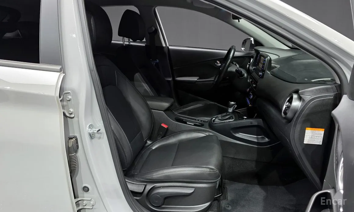 Фото 11 - Hyundai Kona