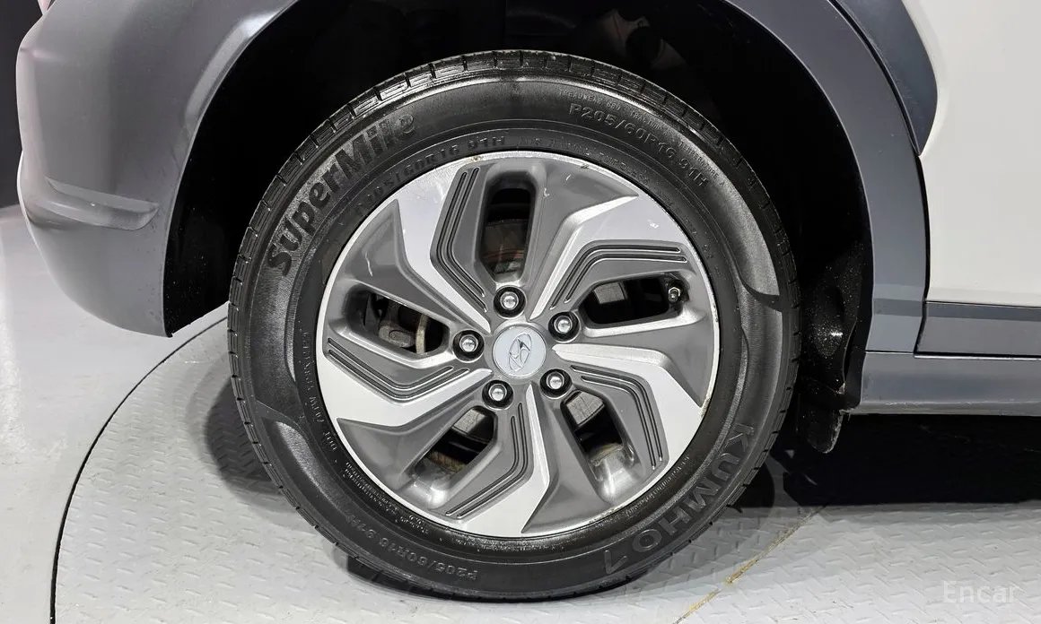 Фото 5 - Hyundai Kona