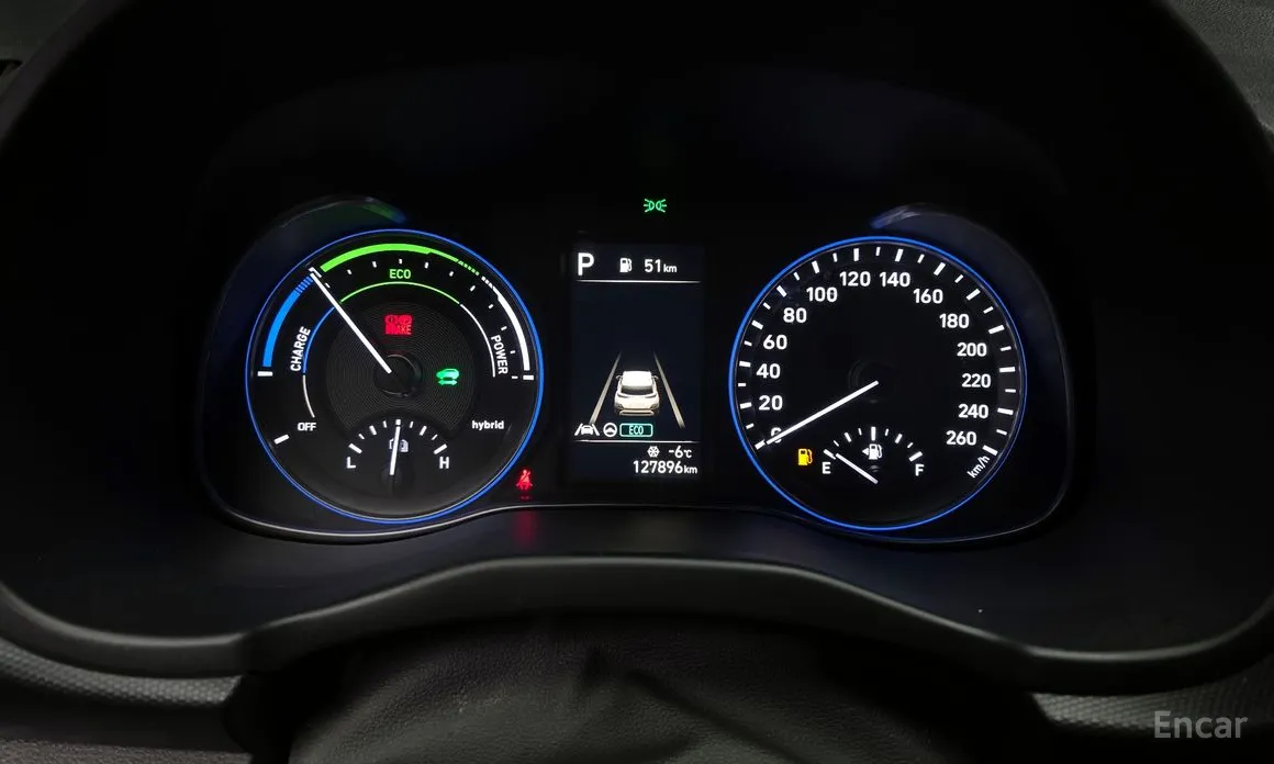 Фото 8 - Hyundai Kona