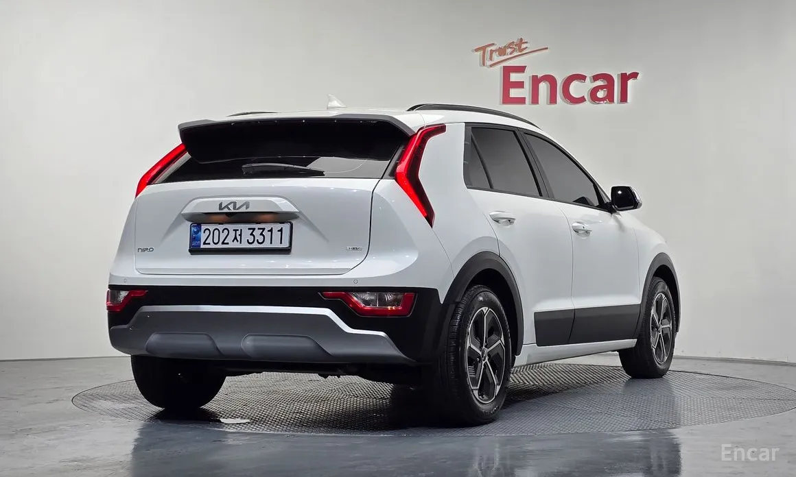 Фото 2 - Kia Niro