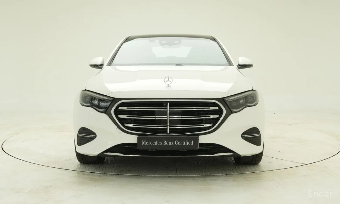 Фото 3 - Mercedes-Benz E-Class