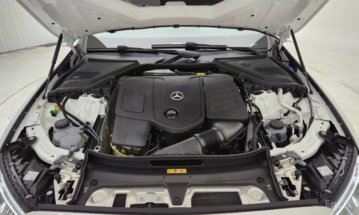 Фото 6 - Mercedes-Benz E-Class