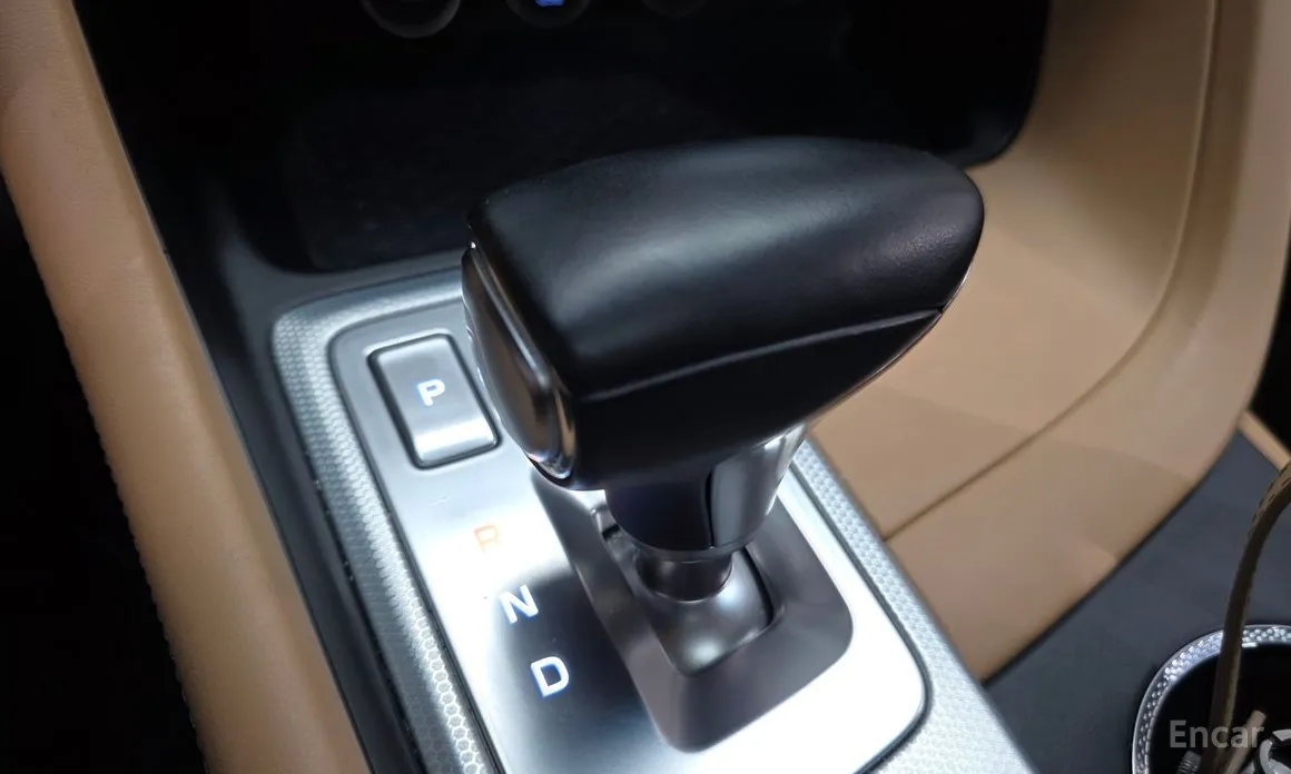 Фото 9 - Genesis G70