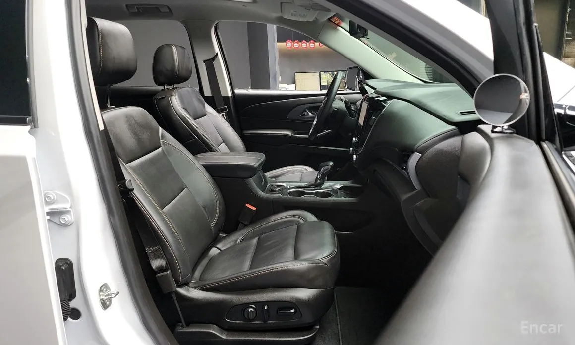 Фото 11 - Chevrolet Traverse