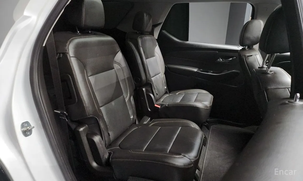 Фото 12 - Chevrolet Traverse