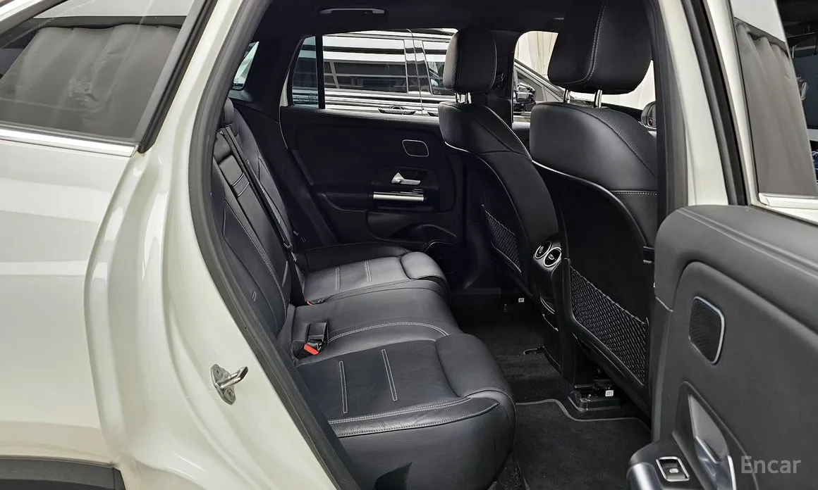 Фото 12 - Mercedes-Benz EQA