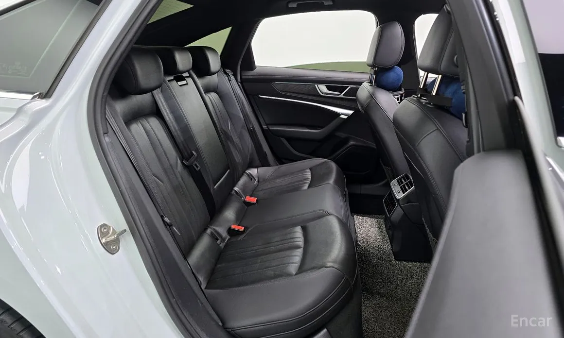 Фото 12 - Audi A6