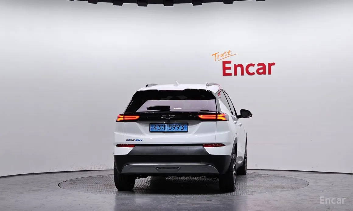 Фото 4 - Chevrolet Bolt EUV