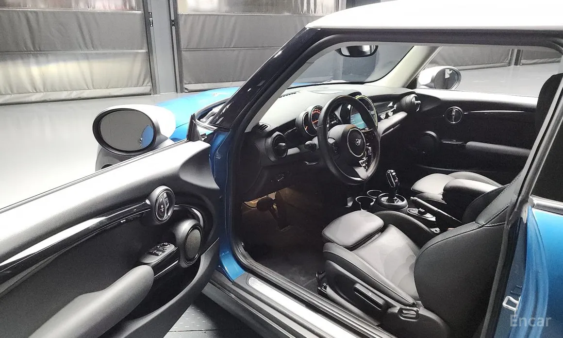 Фото 10 - Mini Cooper