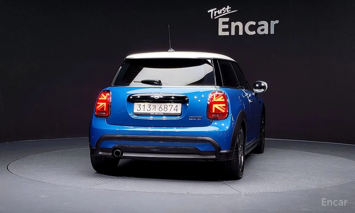 Фото 4 - Mini Cooper