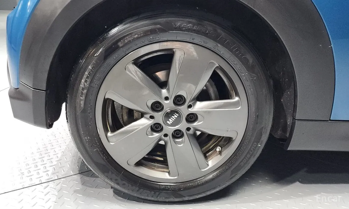 Фото 5 - Mini Cooper