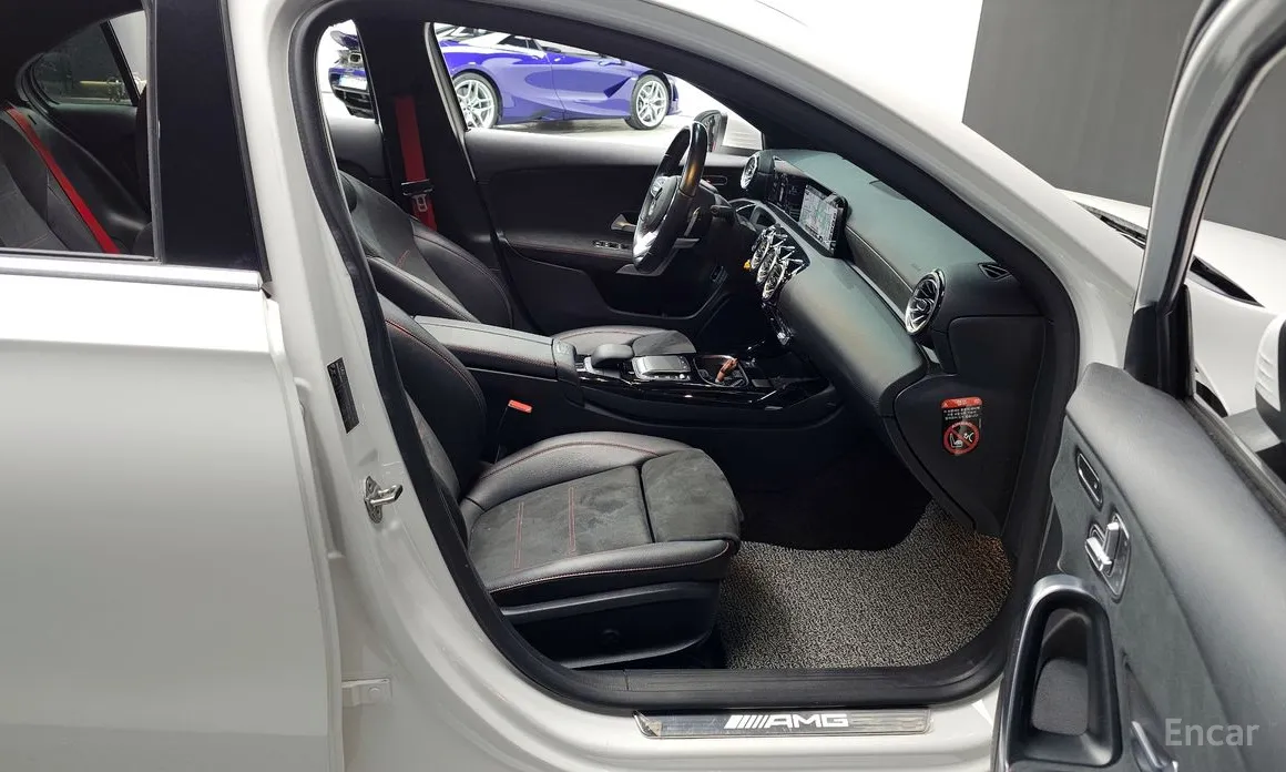 Фото 11 - Mercedes-Benz A-Class