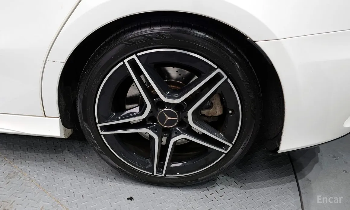 Фото 5 - Mercedes-Benz A-Class