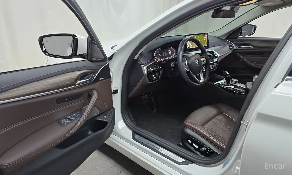 Фото 10 - BMW 5 Series