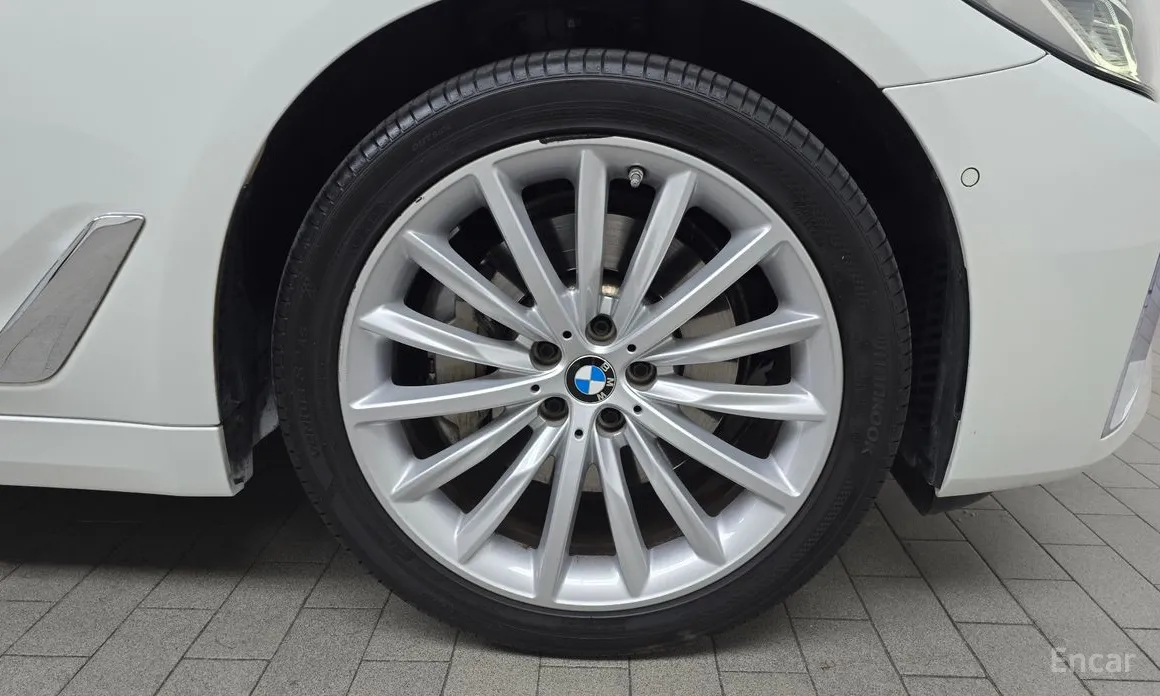 Фото 5 - BMW 5 Series