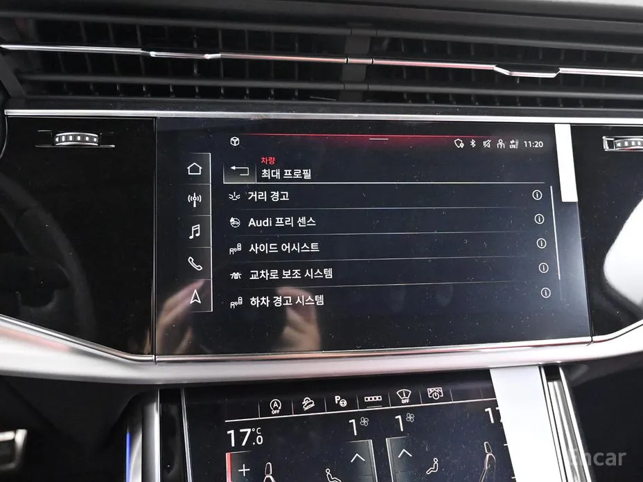 Фото 17 - Audi Q7