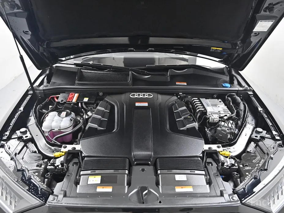 Фото 6 - Audi Q7