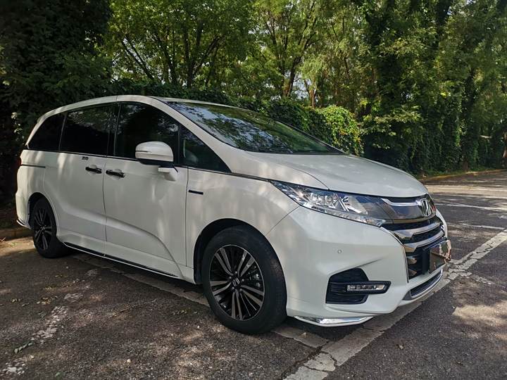 Фото 3 - Honda Odyssey