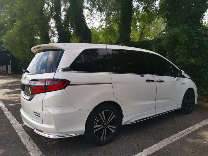Фото 6 - Honda Odyssey