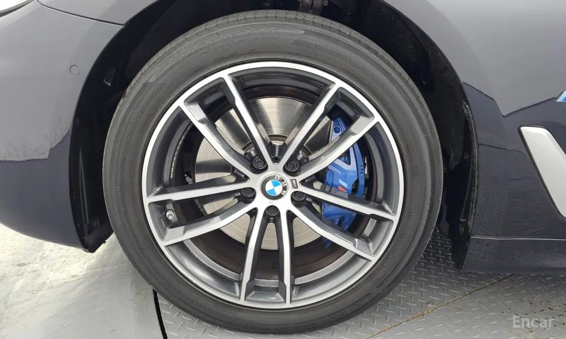 Фото 5 - BMW 5 Series