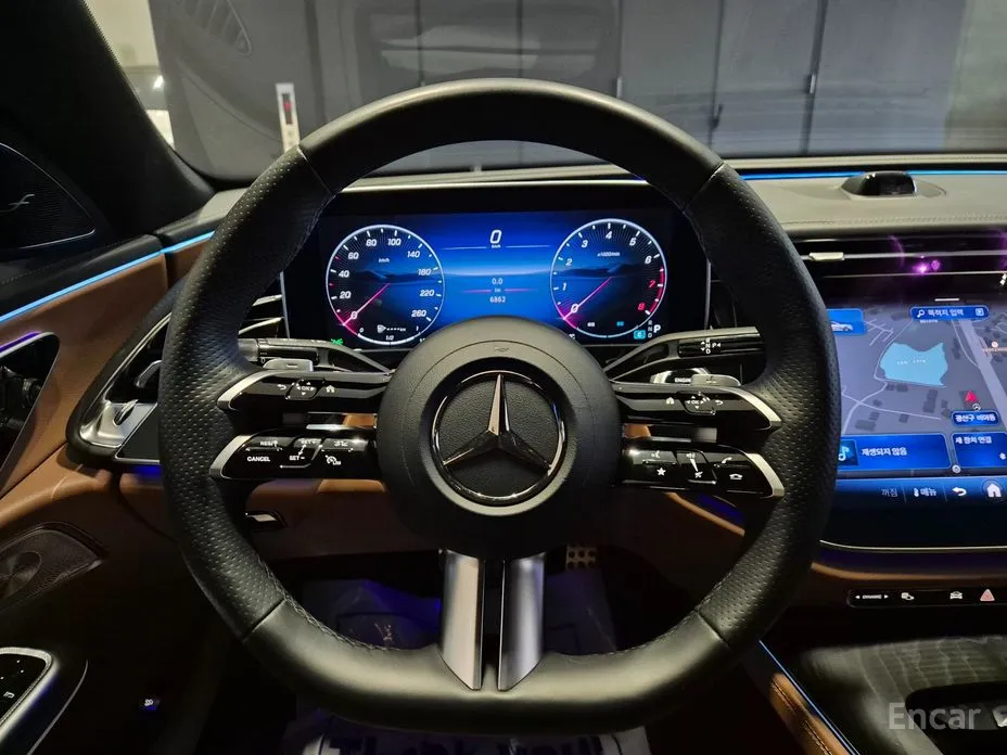 Фото 20 - Mercedes-Benz E-Class