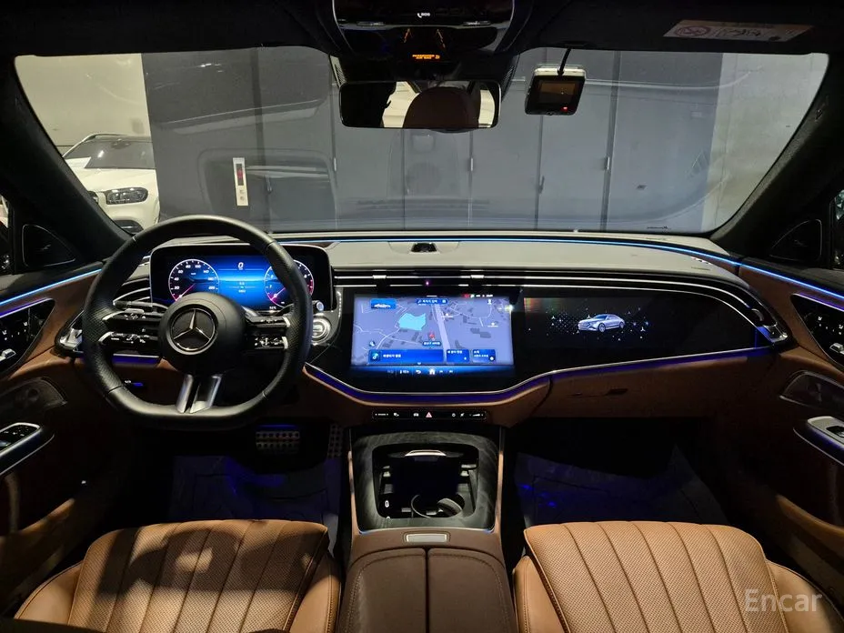 Фото 7 - Mercedes-Benz E-Class