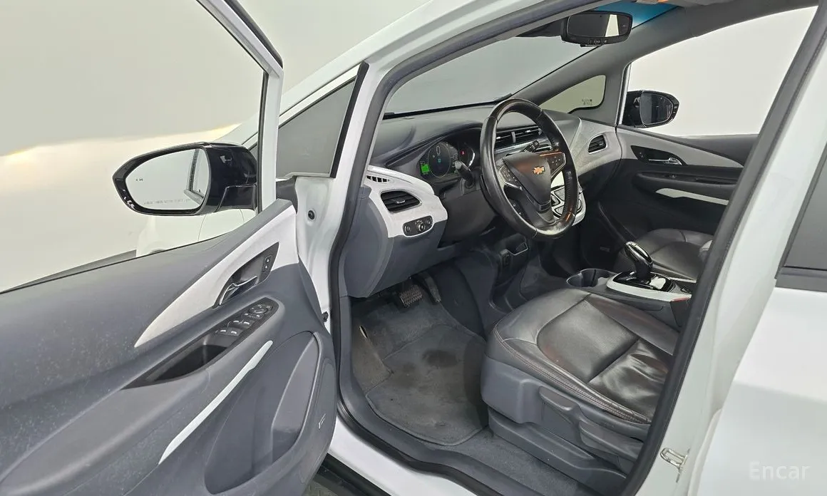 Фото 10 - Chevrolet Bolt EV