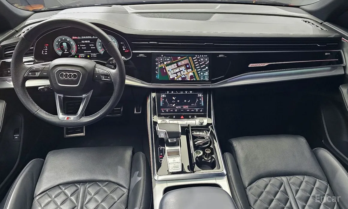 Фото 7 - Audi Q8