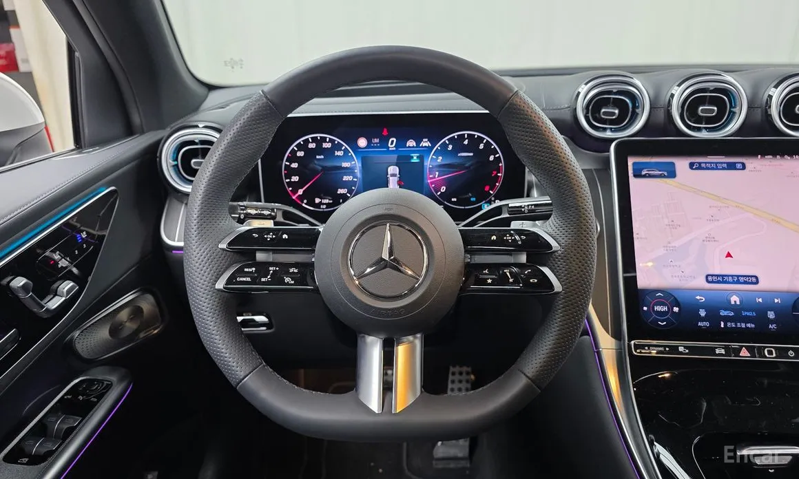 Фото 13 - Mercedes-Benz GLC-Class