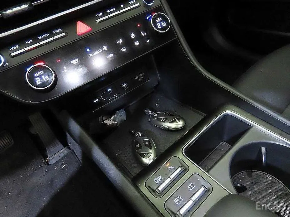 Фото 15 - Hyundai Sonata