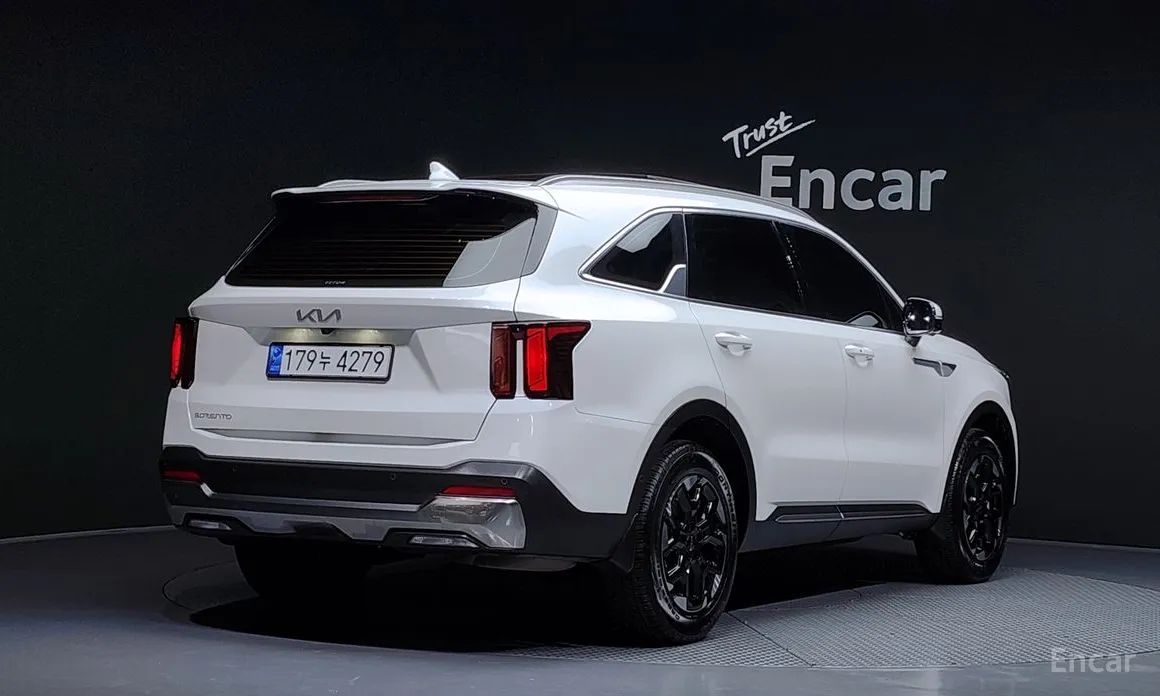 Фото 2 - Kia Sorento