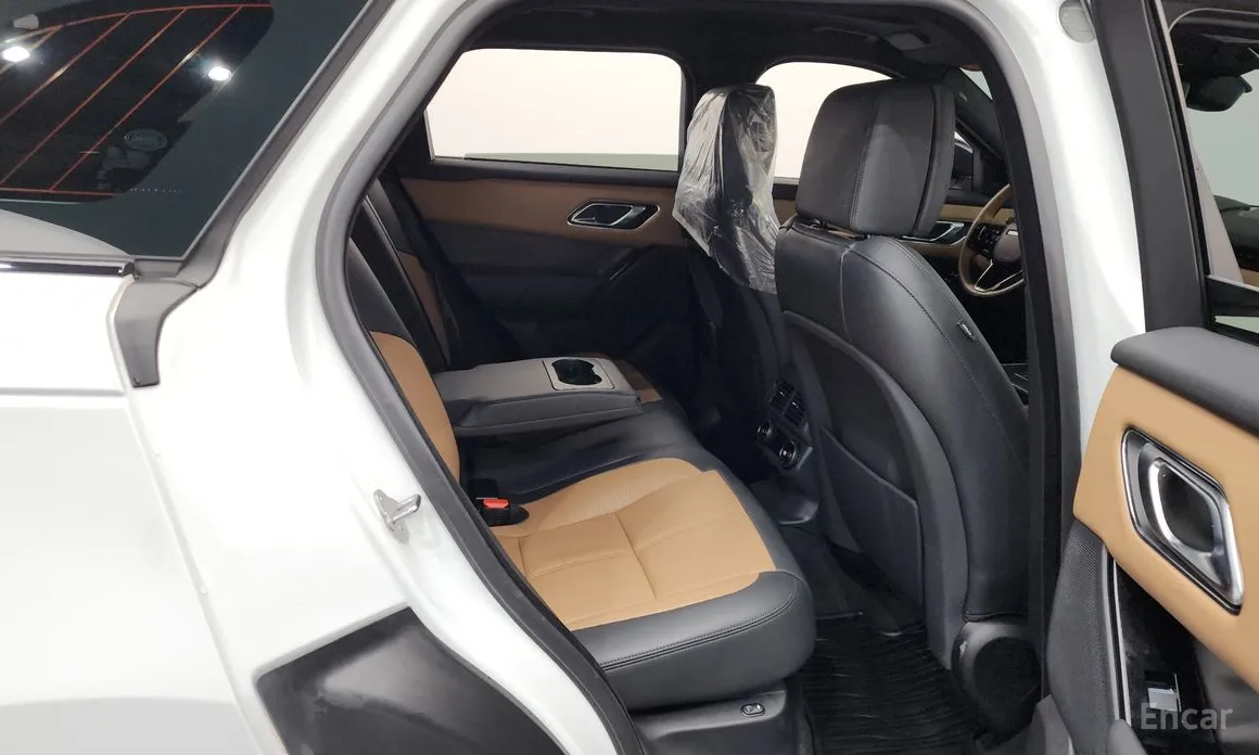 Фото 12 - Land Rover Range Rover Velar