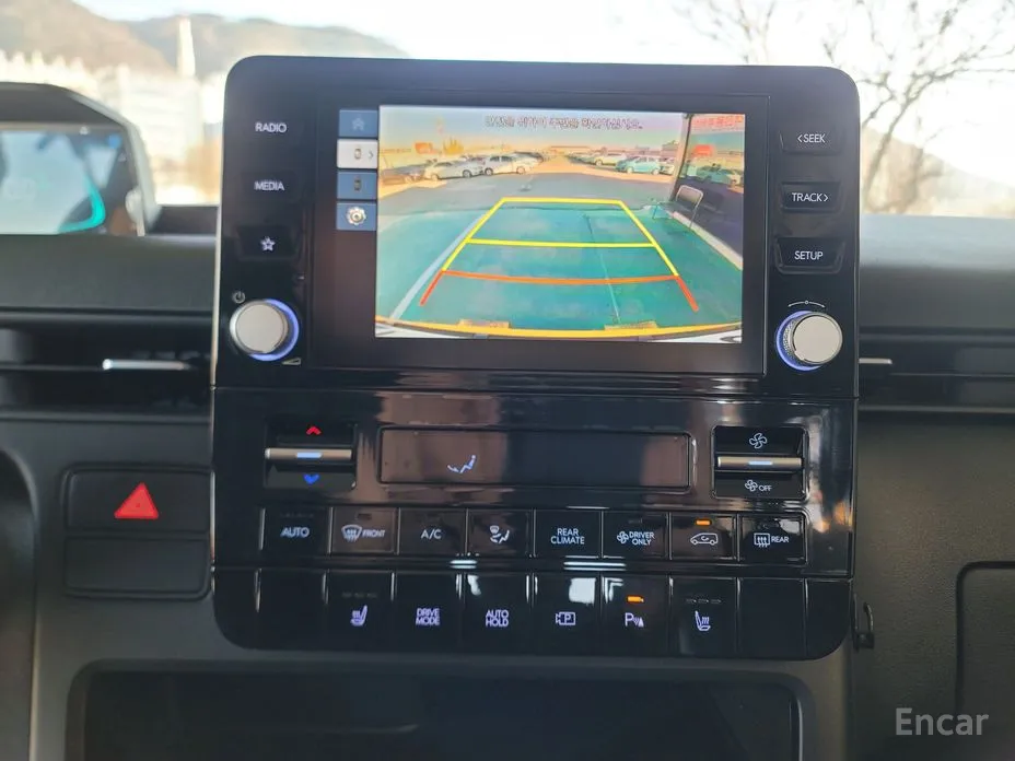 Фото 13 - Hyundai Staria