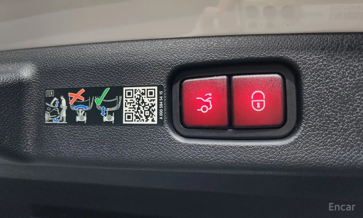 Фото 20 - Mercedes-Benz E-Class