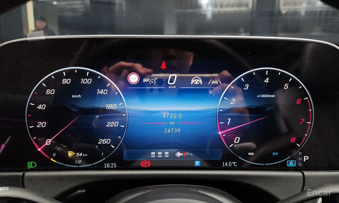 Фото 8 - Mercedes-Benz E-Class