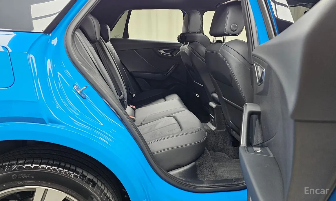 Фото 12 - Audi Q2