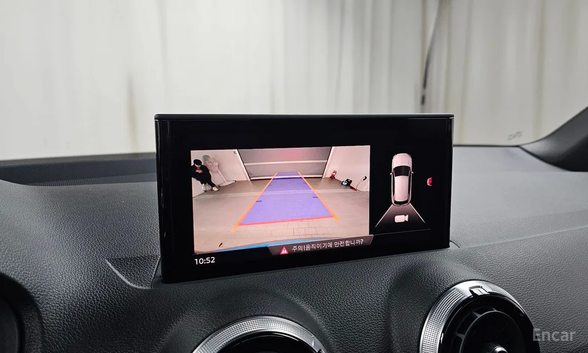 Фото 16 - Audi Q2